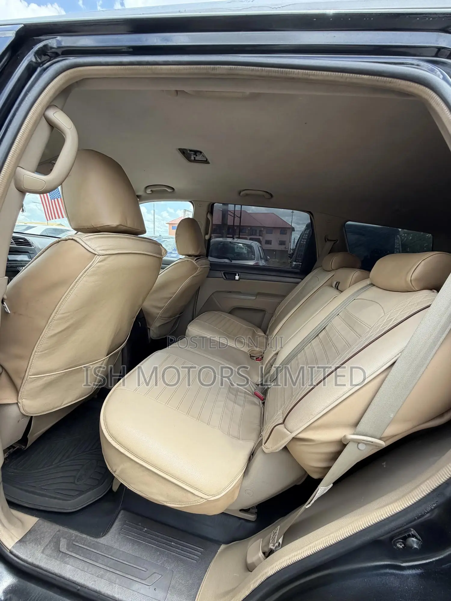 Kia Borrego 2012 Black