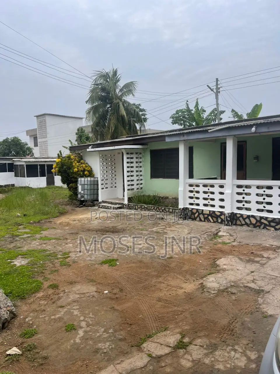 18bdrm Apartment in Teshie-Nungua Estates for sale