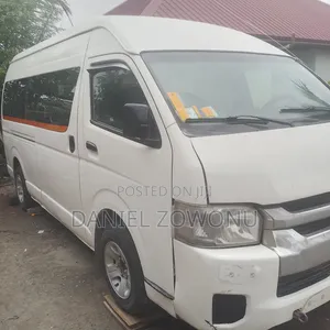 Toyota HiAce 2012 White