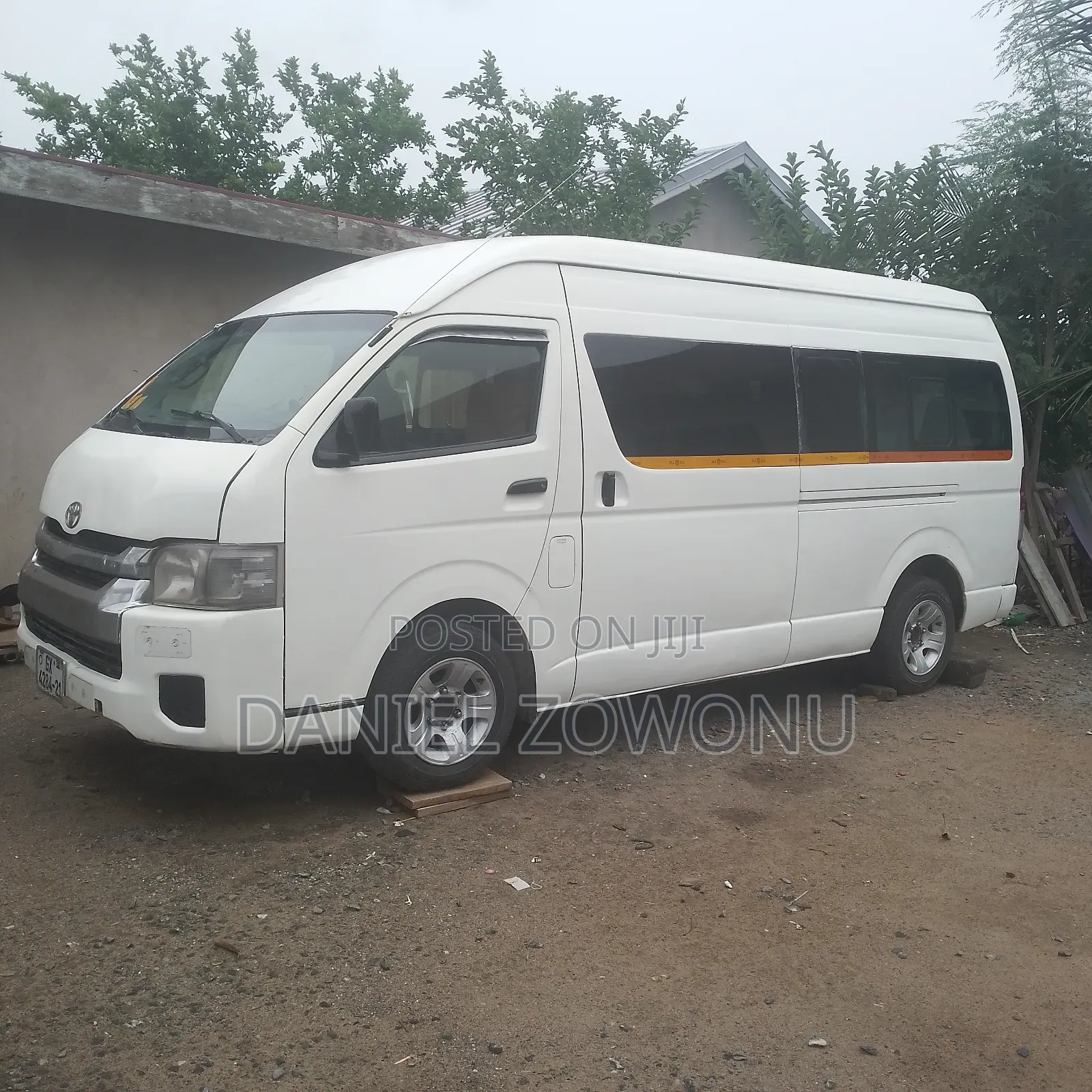 Toyota HiAce 2012 White