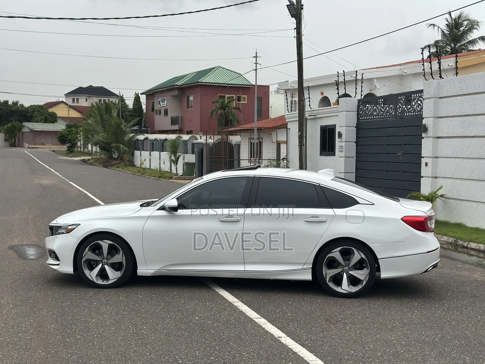 Honda Accord Touring 2.0T 2020 White