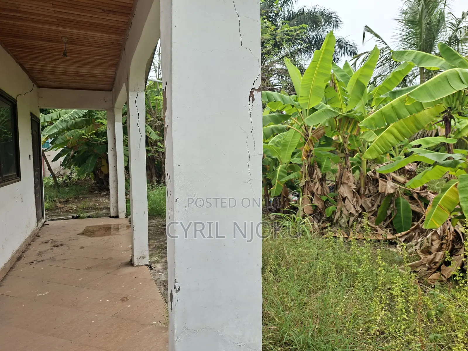 5bdrm Bungalow in North Legon for sale