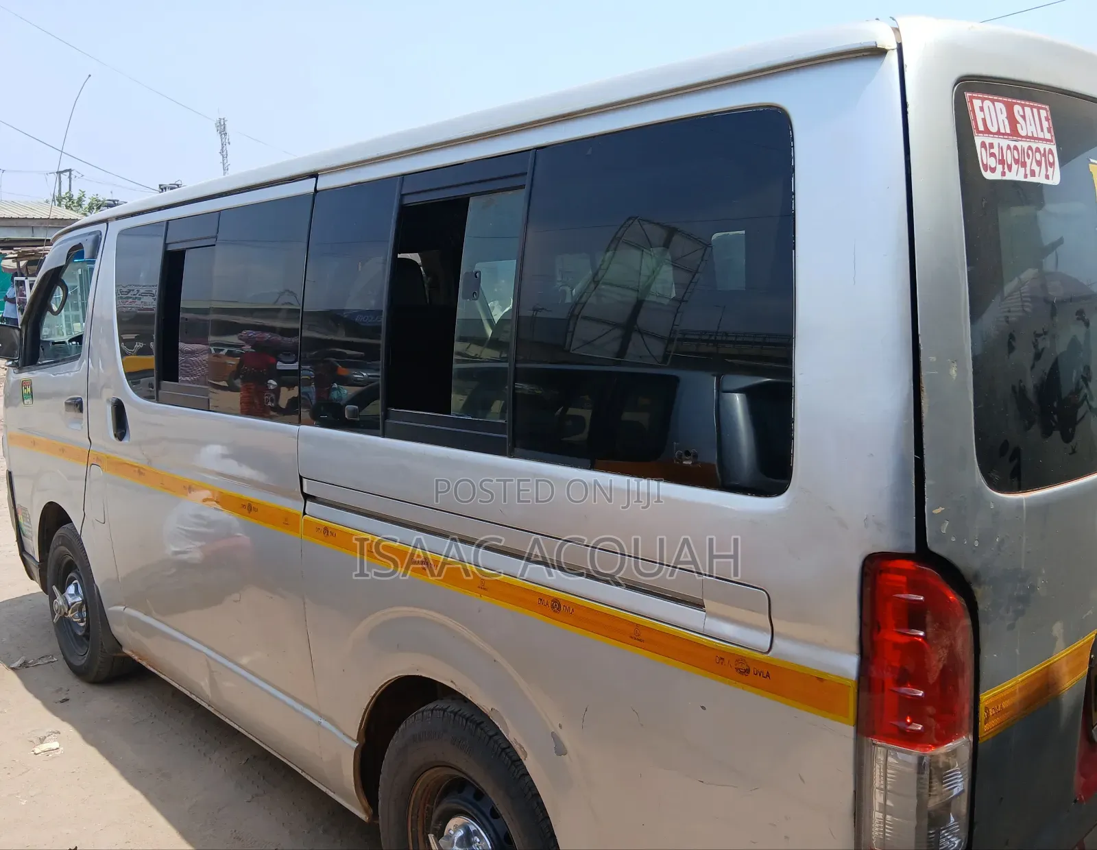 Toyota HiAce 2010 Silver