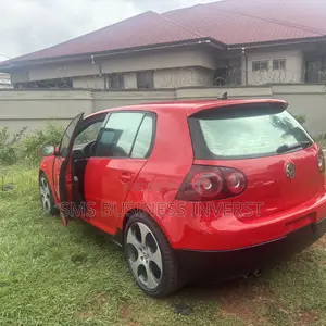 Volkswagen Golf GTI 2009 Red