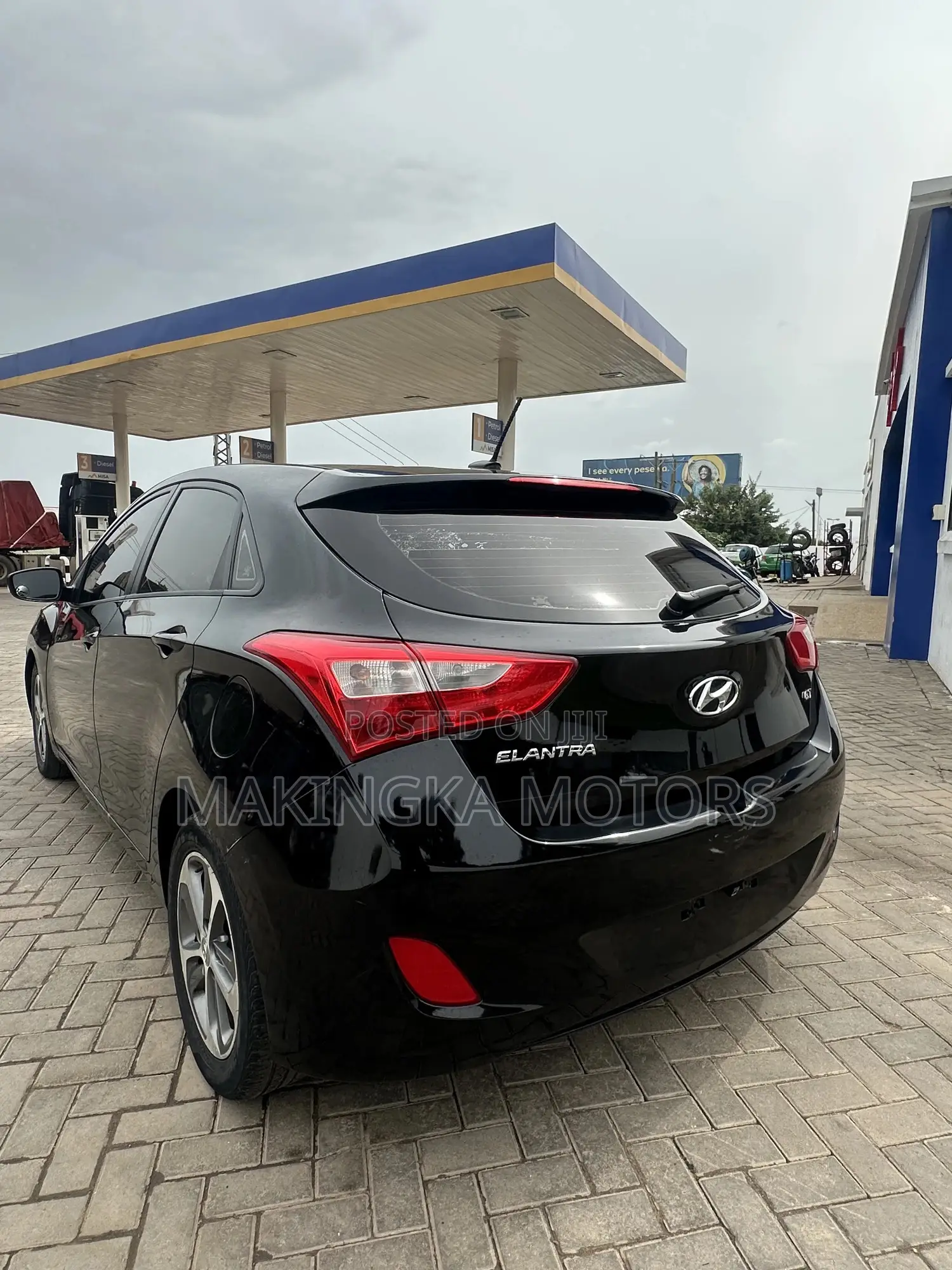 Hyundai Elantra Sport Sedan FWD (2.0L 4cyl 6A) 2016 Black