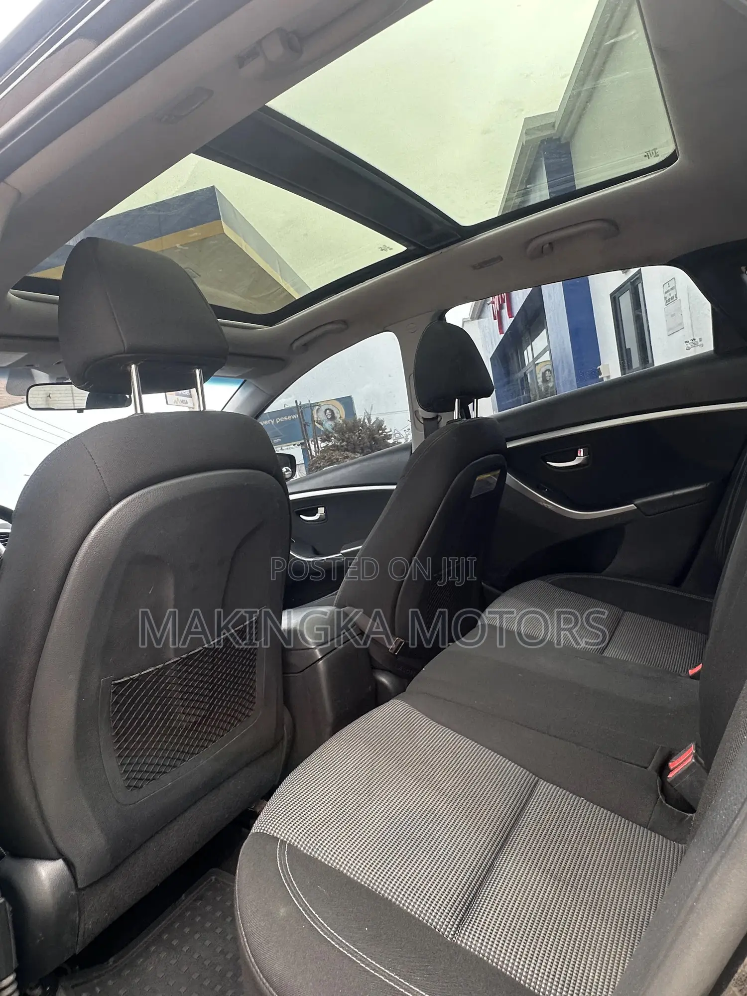 Hyundai Elantra Sport Sedan FWD (2.0L 4cyl 6A) 2016 Black