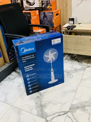 Just Purchase Midea 18-Inch Rechargeable Standing Fan