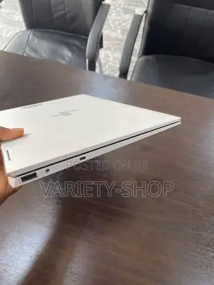 Laptop HP EliteBook 1030 16GB Intel Core i7 SSD 512GB