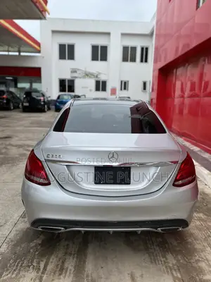 Mercedes-Benz C300 2016 Silver