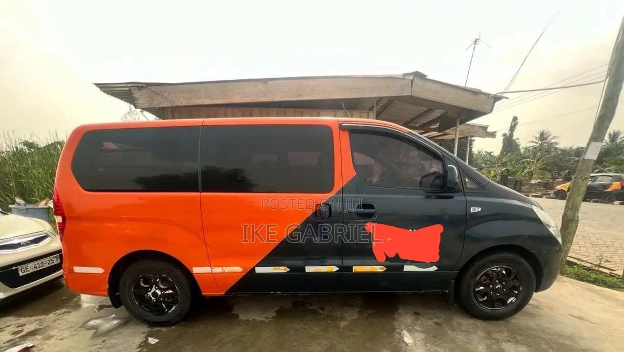 Hyundai Starex 2013 Orange