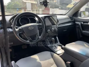Kia Sorento LX 2013 Gray