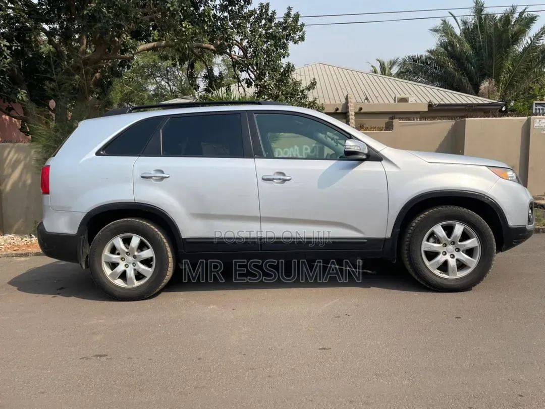 Kia Sorento LX 2013 Gray