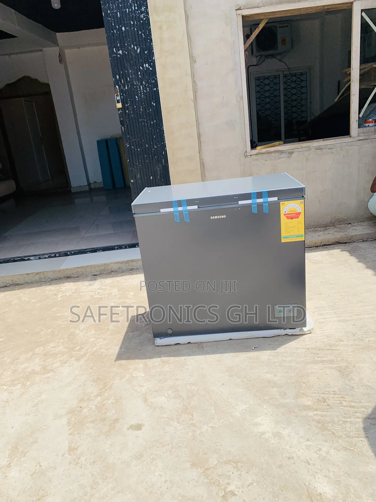 Newly Bulky Grey Samsung 198l Chest Freezer (Model Ri70f20v1gagh) Grey
