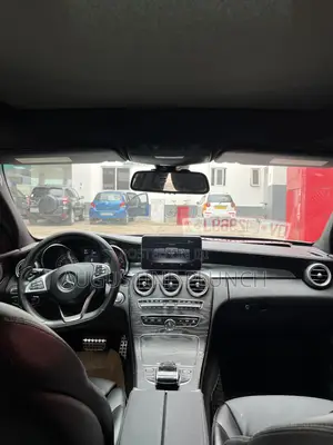 Mercedes-Benz C300 2016 Silver