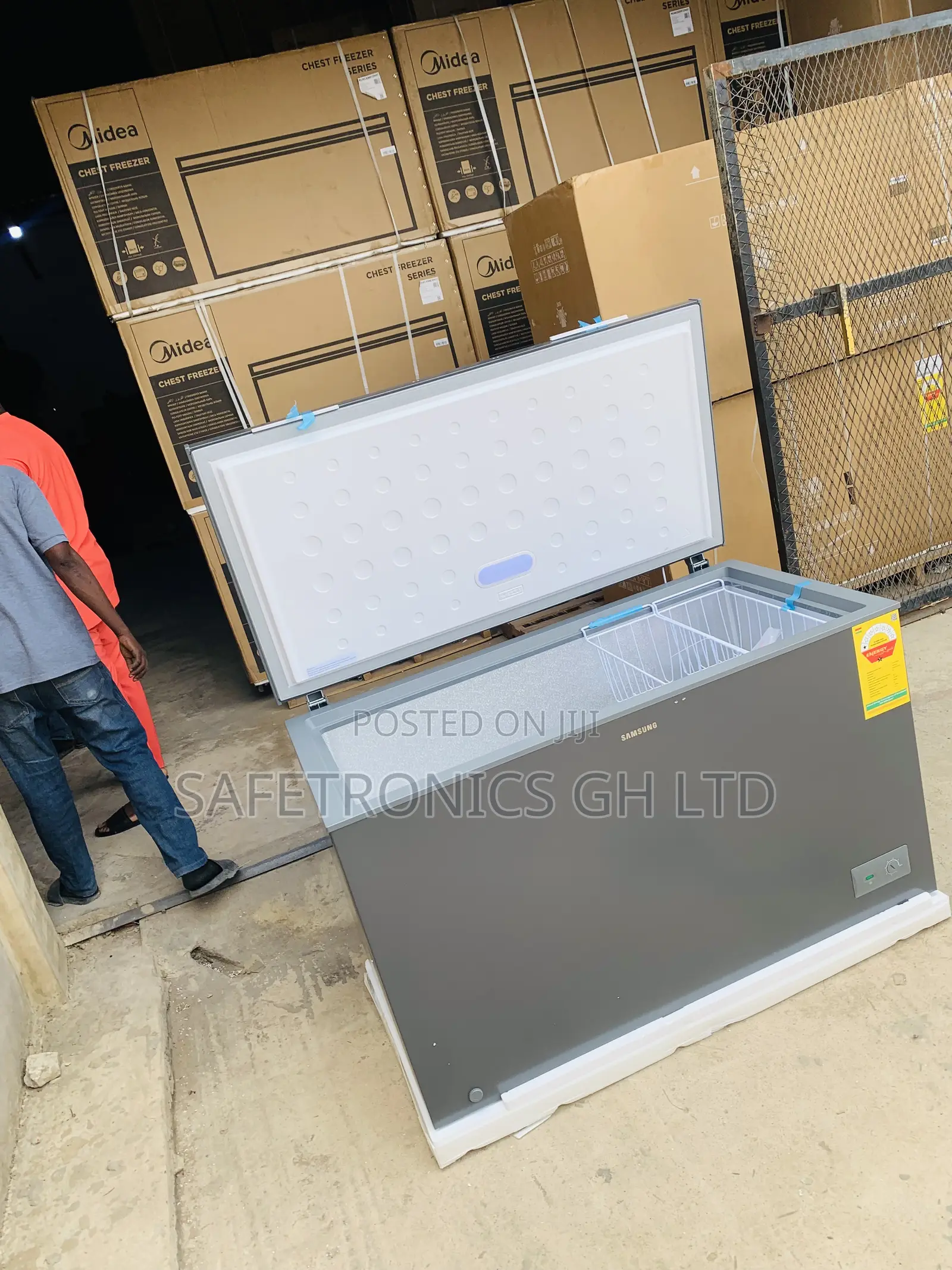 Newest Update Samsung 371l Chest Freezer (Model Ri70f37v1gagh) Grey