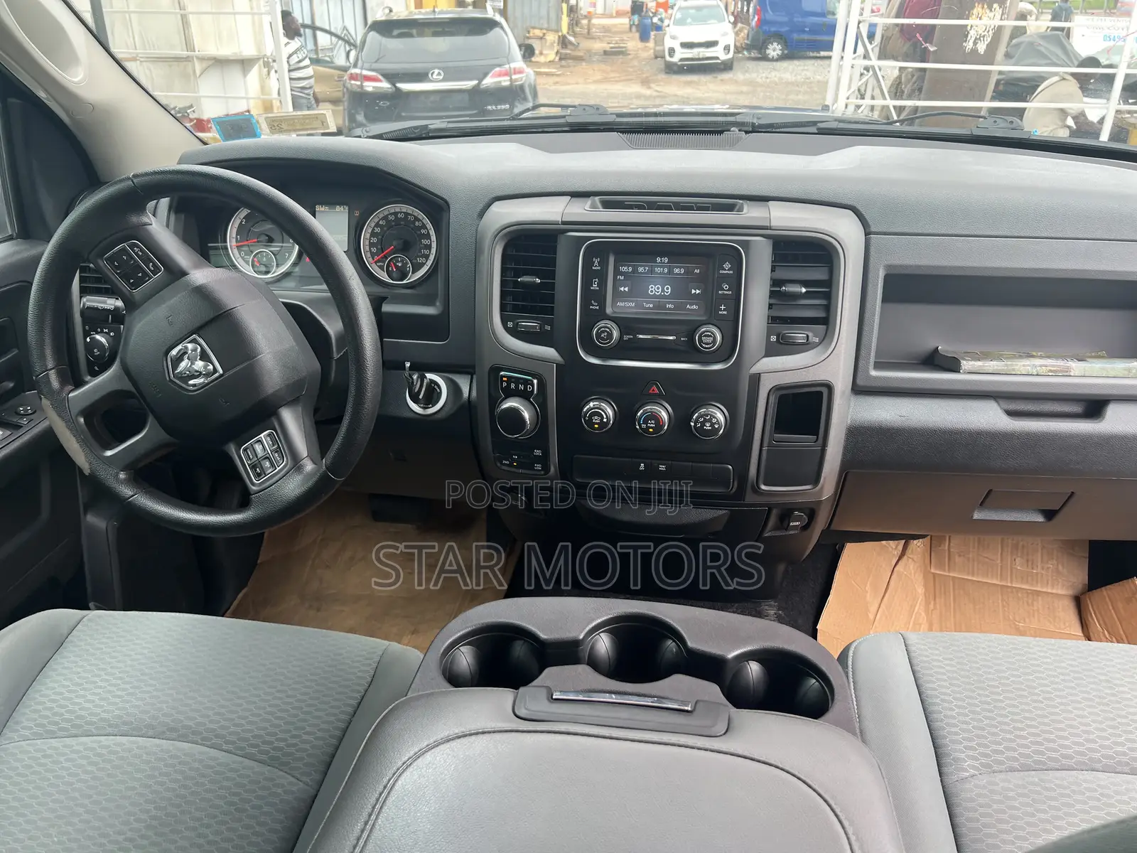 RAM 1500 2023 Black