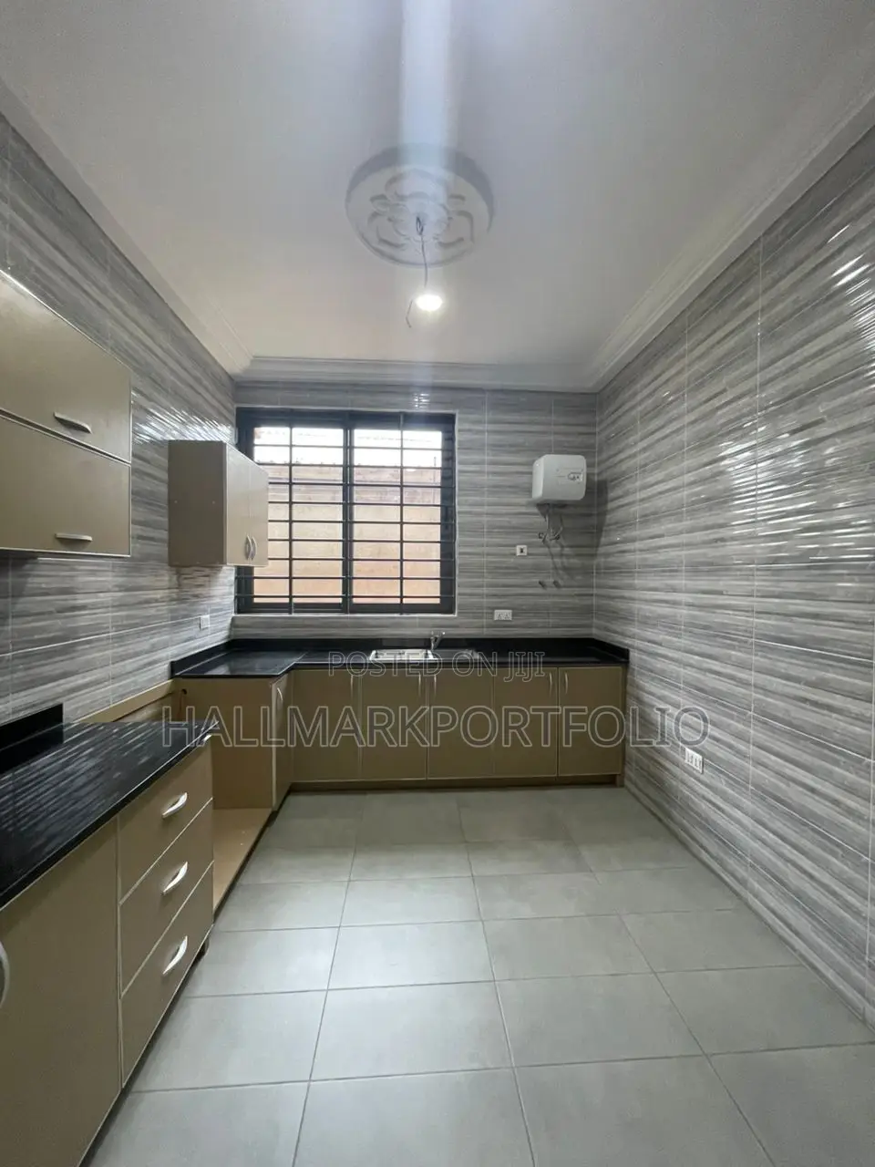 2bdrm Apartment in Tema Metropolitan for rent
