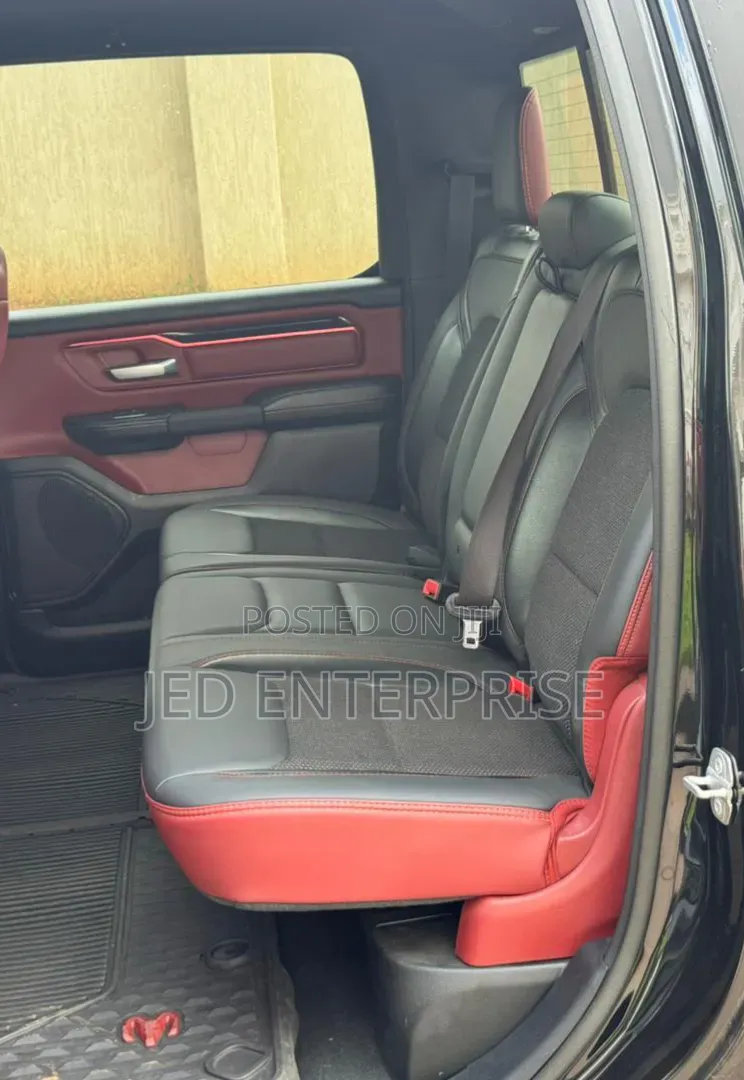 Dodge RAM 2022 Black