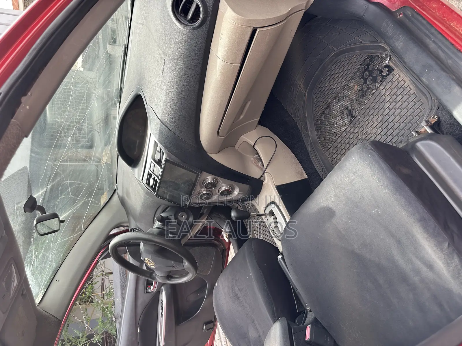 Toyota Yaris 2008 Red