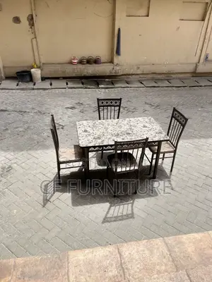4chairs Dining Table