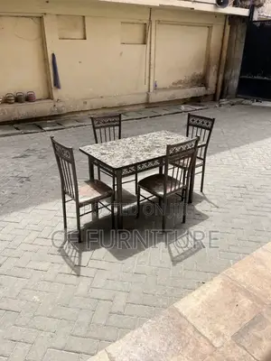 4chairs Dining Table