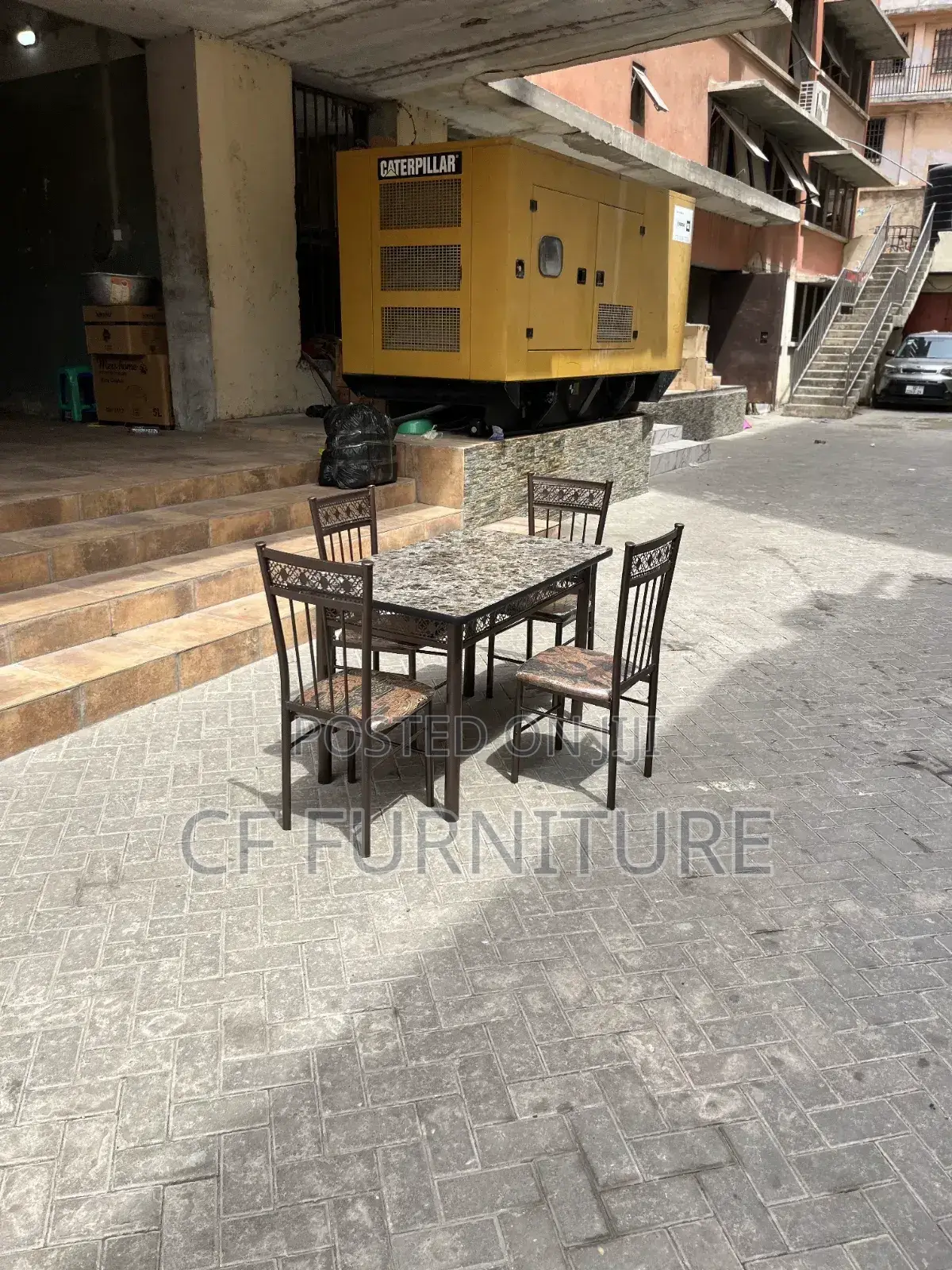 4chairs Dining Table