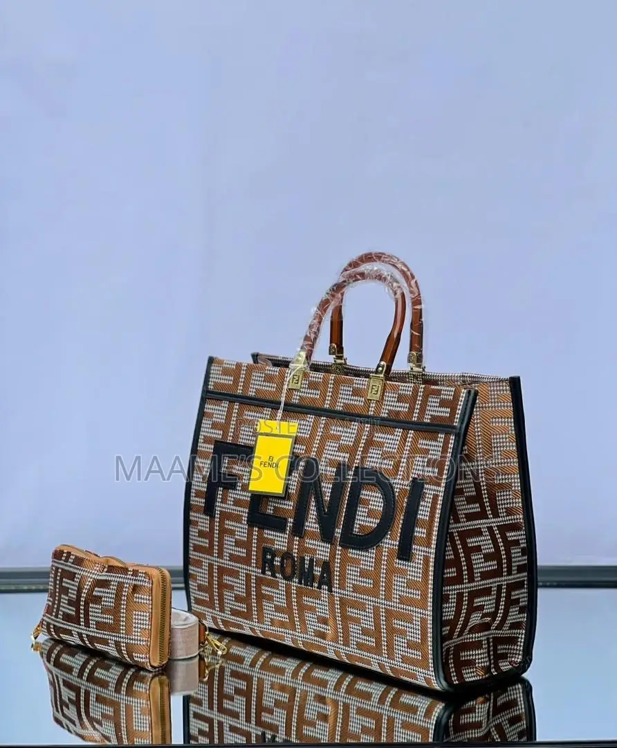 Fendi Roma Tote Women’S Handbag ( 2 in 1)
