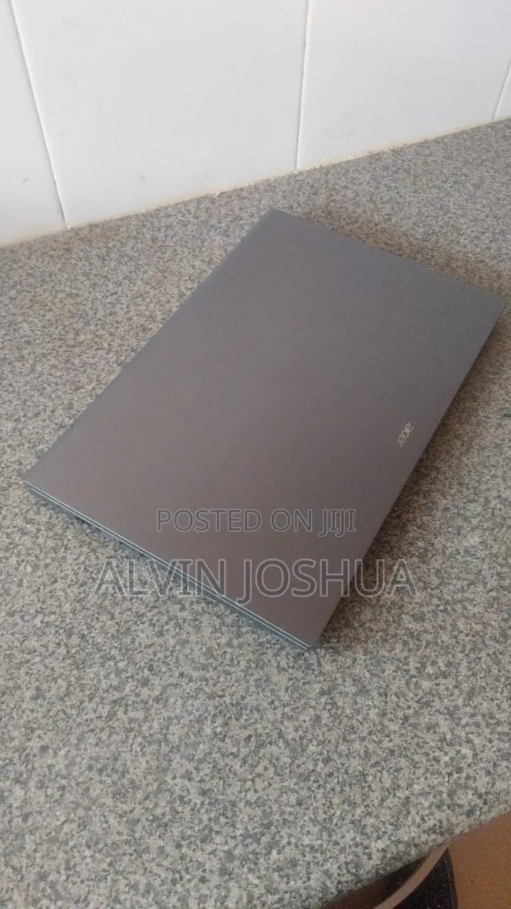 New Laptop Acer Aspire 5 8GB Intel Core i7 HDD 500GB