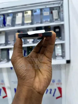 Apple iPhone 16 128 GB Black