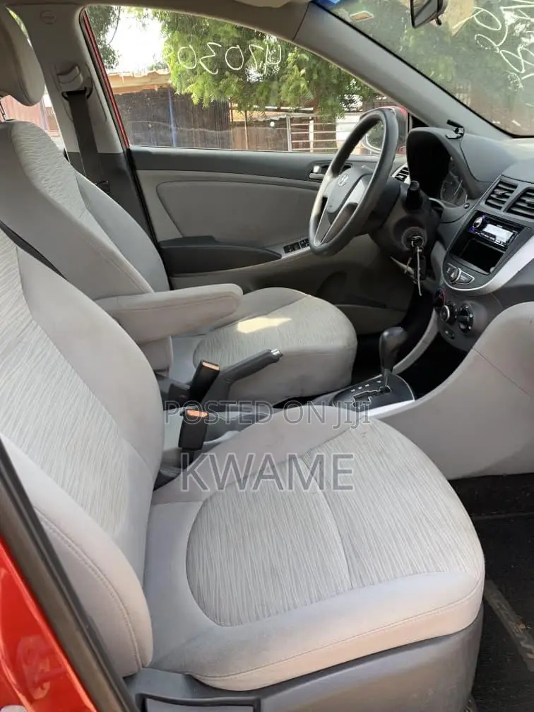 Hyundai Accent SE Sedan 2016 Red