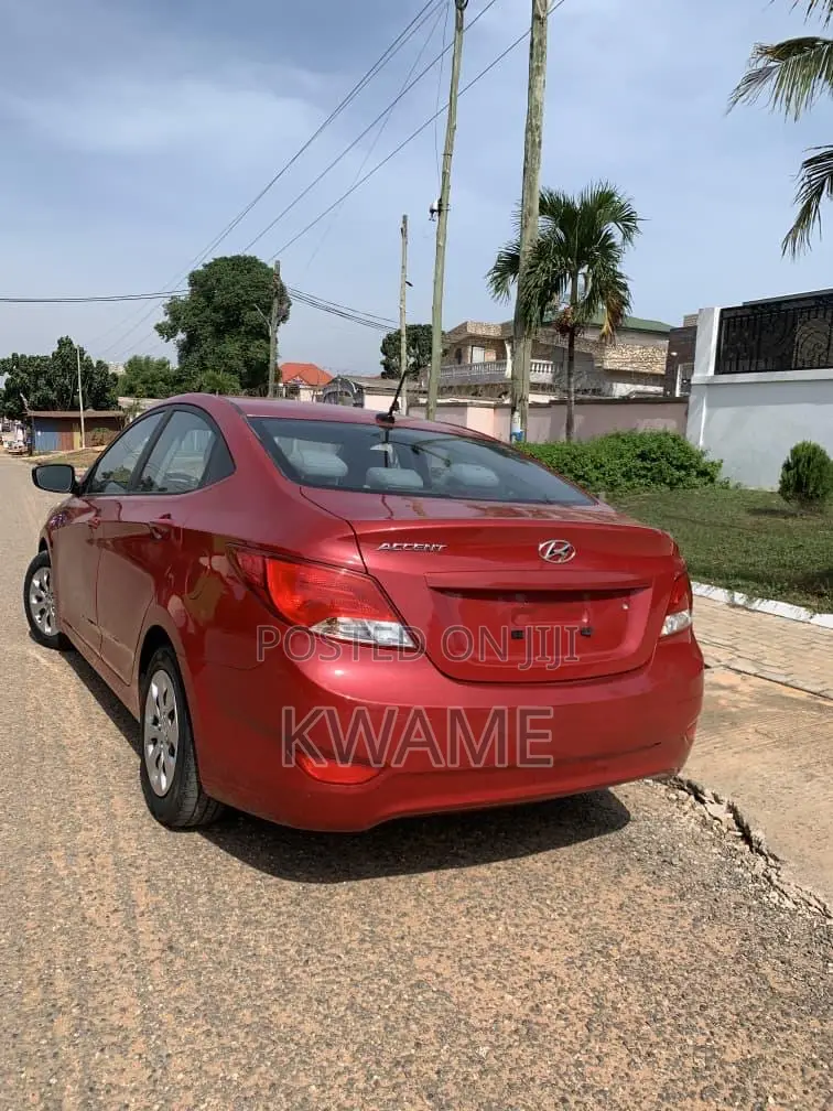 Hyundai Accent SE Sedan 2016 Red