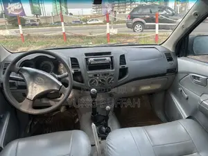 Toyota Hilux 2.7 VVT-i 4X4 SRX 2010 Blue