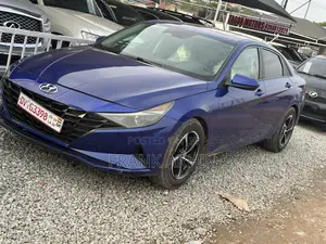 Hyundai Elantra 2022 Blue