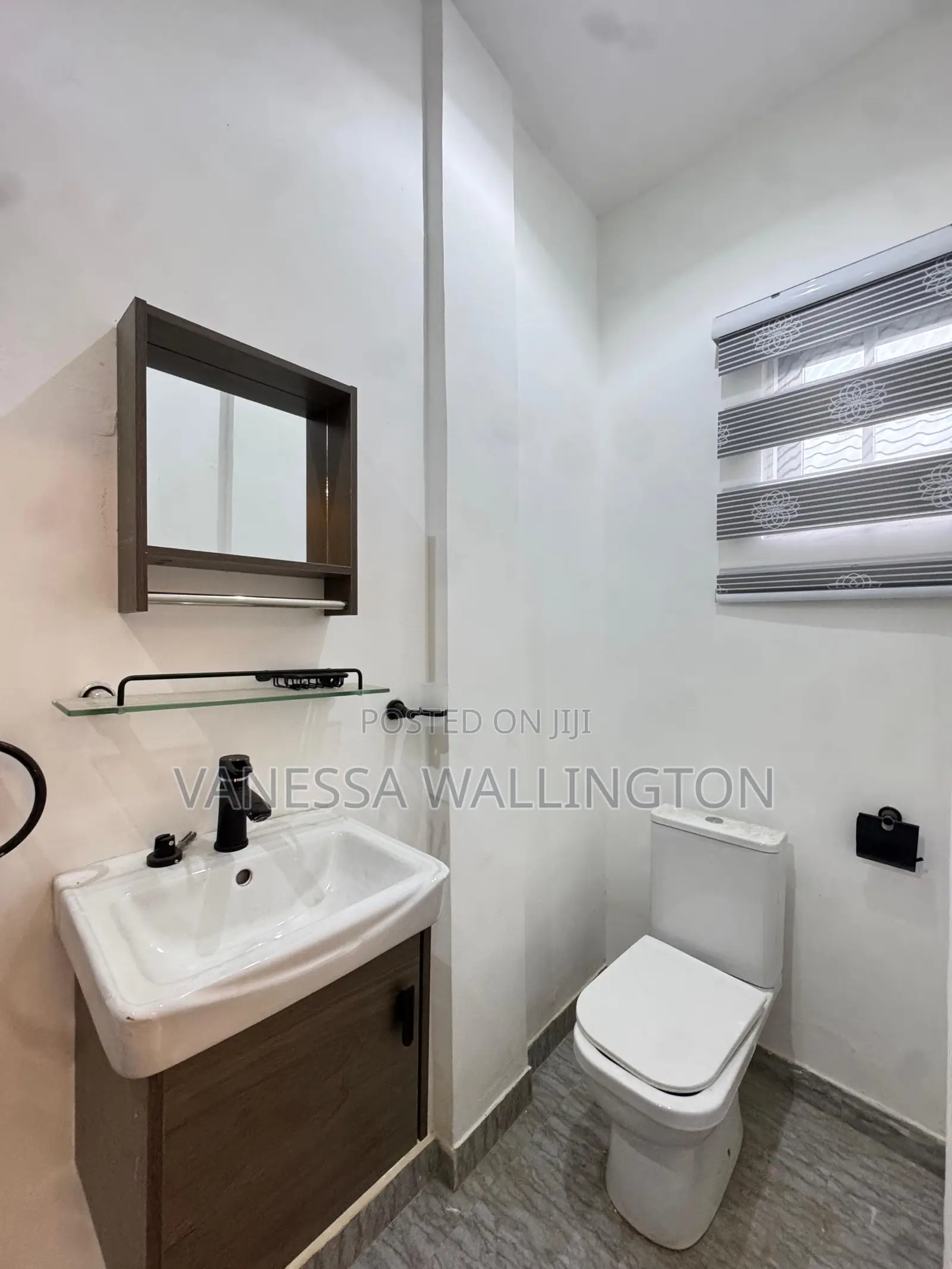 2bdrm House in Ashalley Botwe for sale