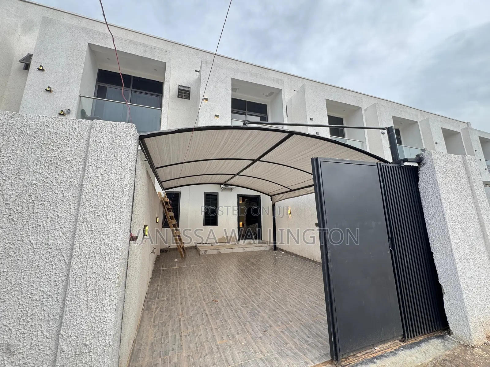 2bdrm House in Ashalley Botwe for sale