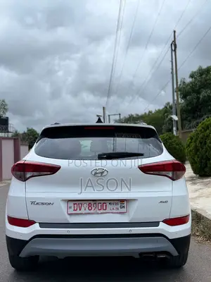 Hyundai Santa Fe 2018 White