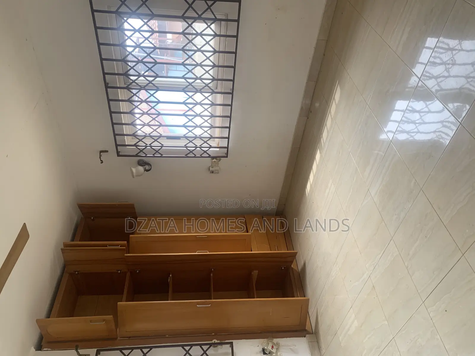 3bdrm House in Manet Gardens, Spintex for rent