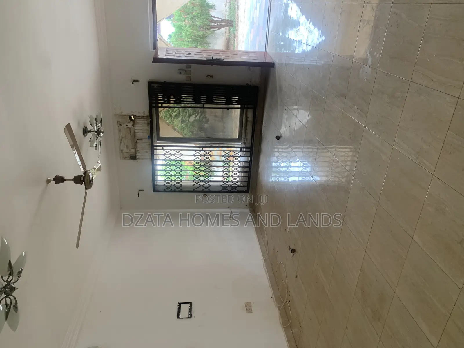 3bdrm House in Manet Gardens, Spintex for rent