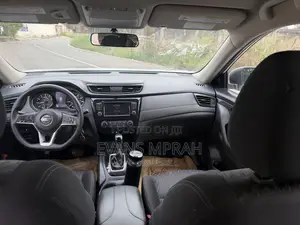 Nissan Rogue 2018 White
