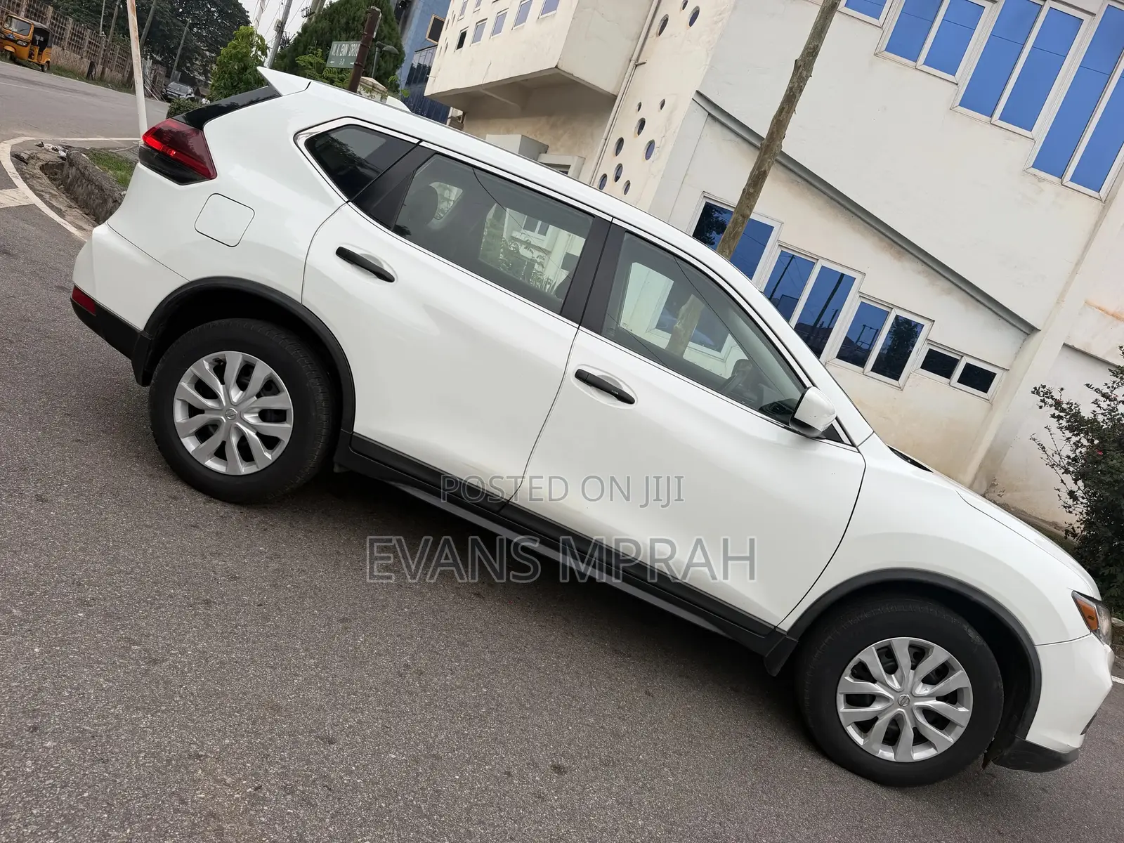 Nissan Rogue 2018 White
