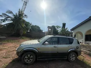 Neat 2005 Ssangyong Rexton Diesel — Strong Engine
