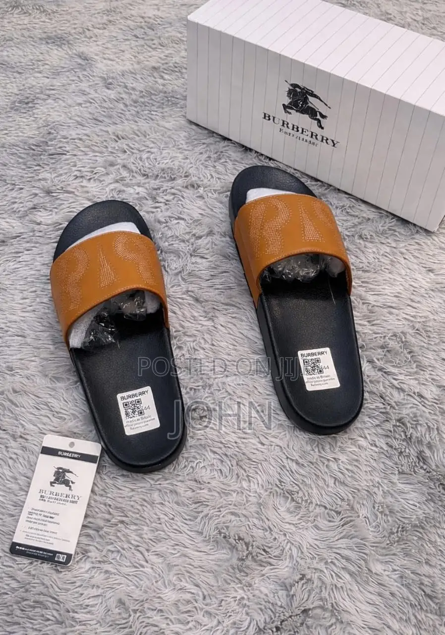 Slides / Slippers New Unboxed
