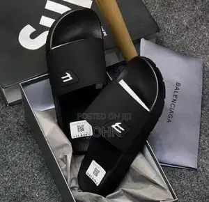 Slides / Slippers New Unboxed