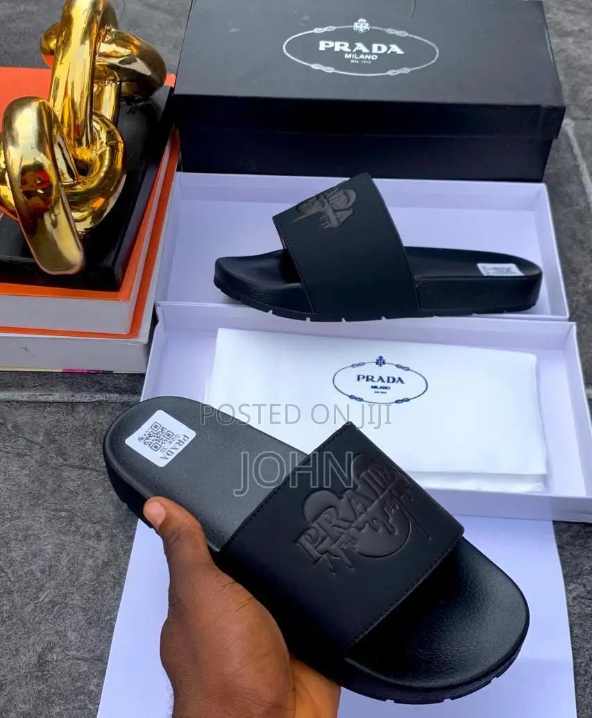 Slides / Slippers New Unboxed