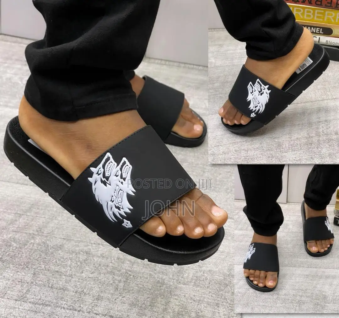 Slides / Slippers New Unboxed