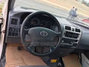 Toyota HiAce 2009 Grey