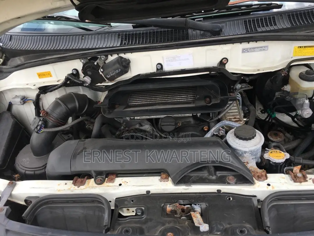 Toyota HiAce 2009 Grey