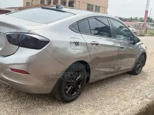 Chevrolet Cruze LT Auto 2017 Gray