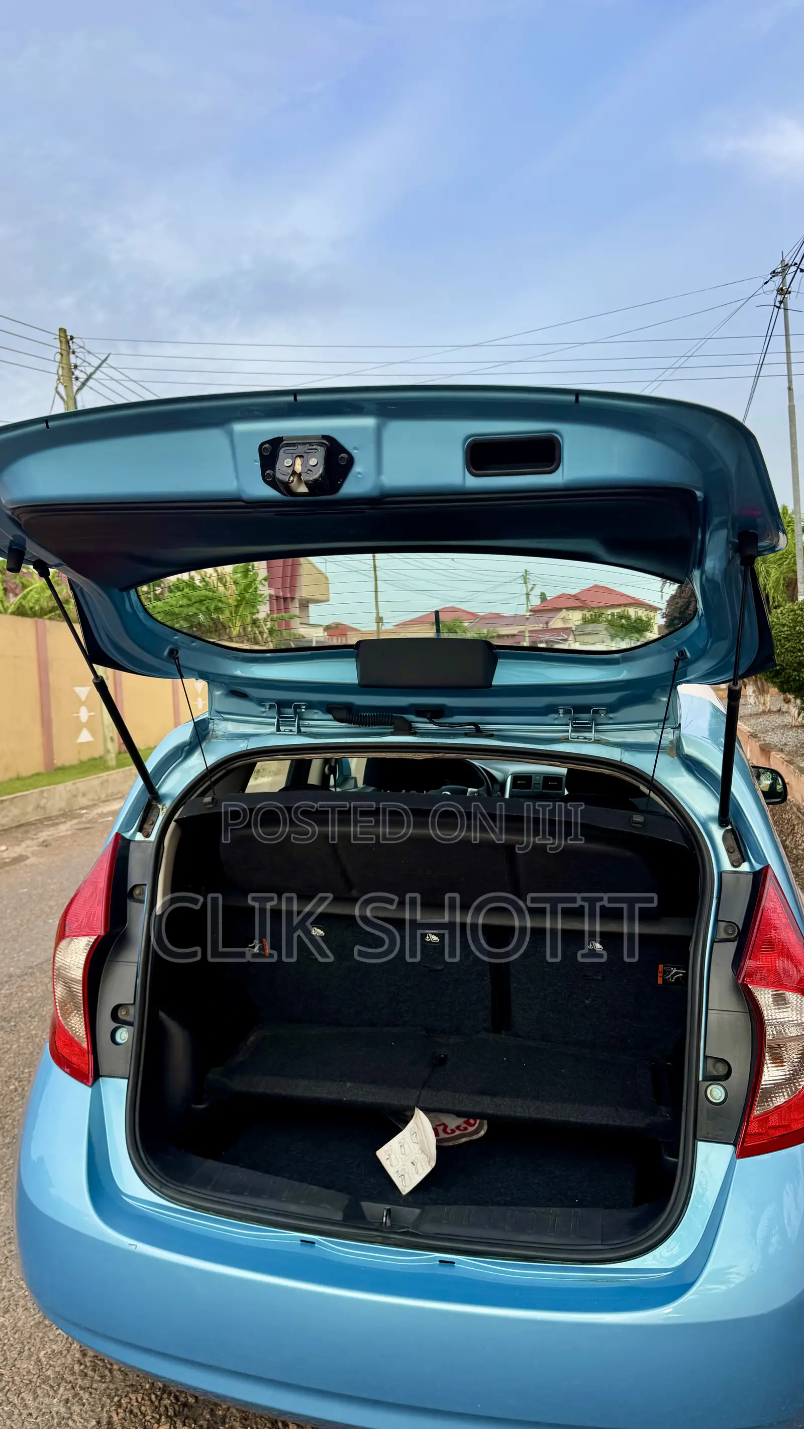 Nissan Versa 1.6 SL 4dr Sedan (1.6L 4cyl CVT) 2014 Blue