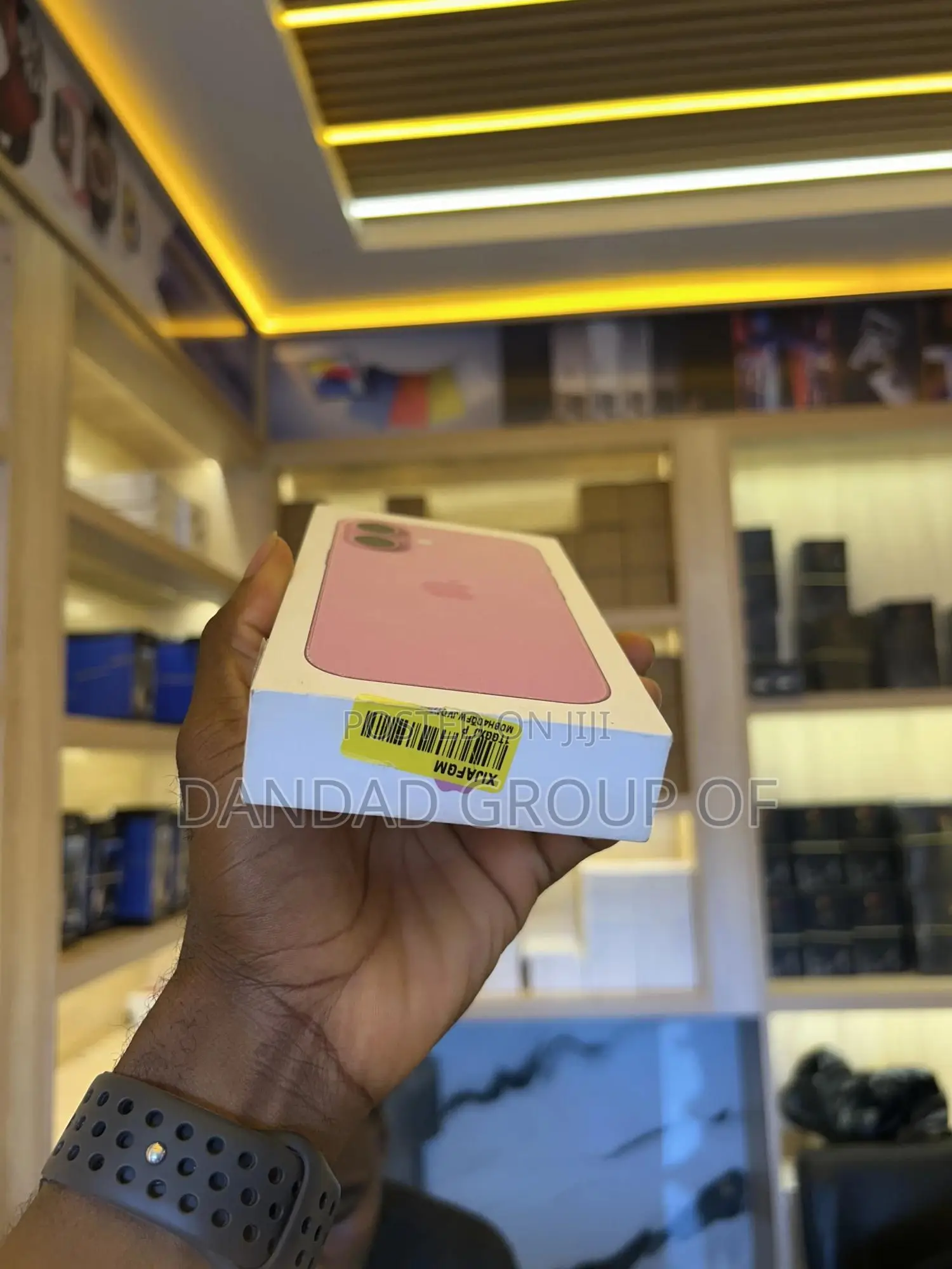 New Apple iPhone 16 128 GB Pink